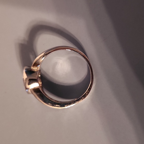 Faux ring - Picture 4 of 5
